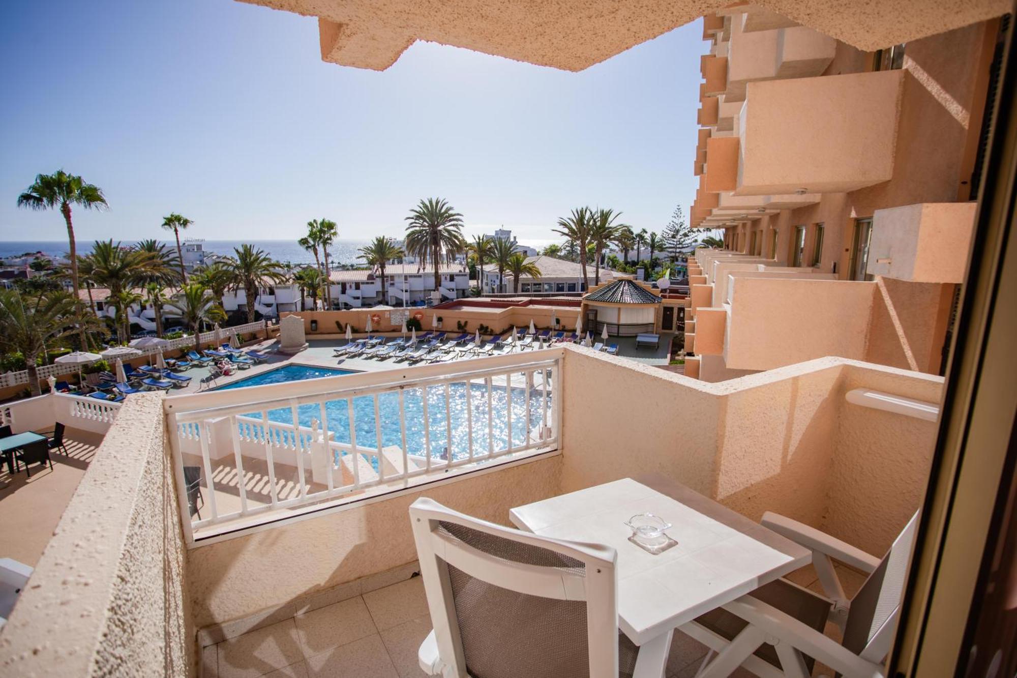 Servatur Caribe Playa de las Americas  Exterior photo